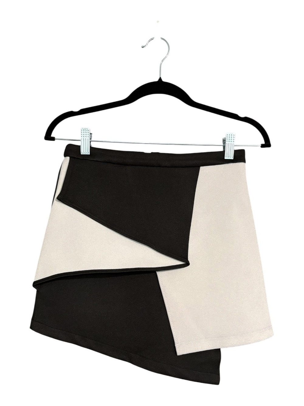 Six Crisp Days Black & Ivory Asymmetrical Colorblock Mini Skirt Size S